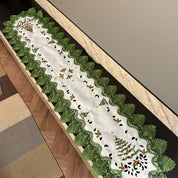 Caminho de Mesa Natalino Pinheiro Renda Escalope