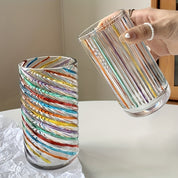 Copo Pintado à Mão com Design Espesso