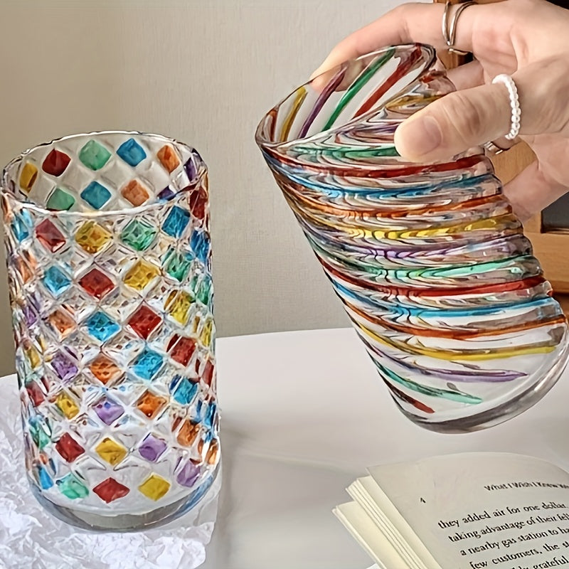 Copo Pintado à Mão com Design Espesso