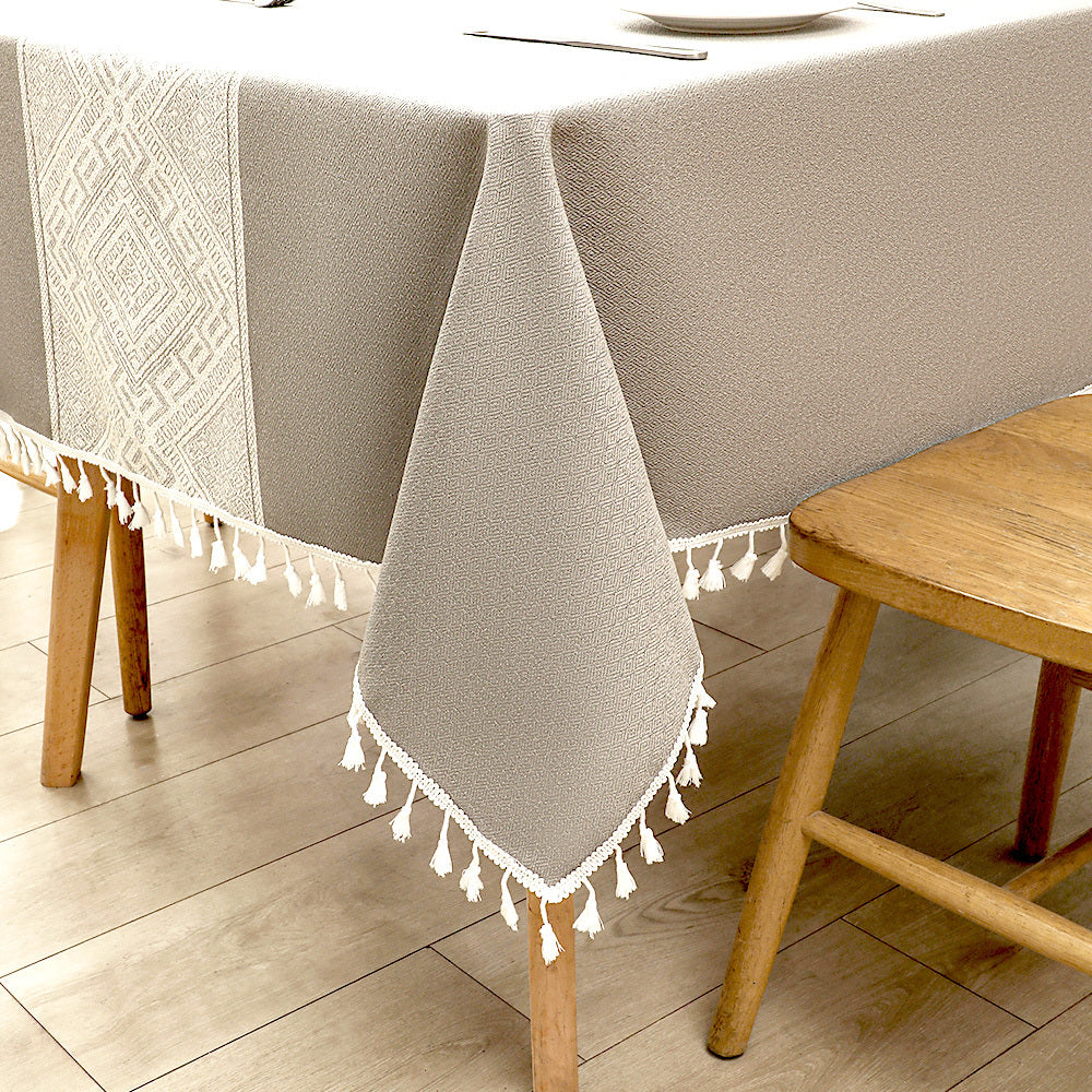 Toalha de Mesa Bordada Penas