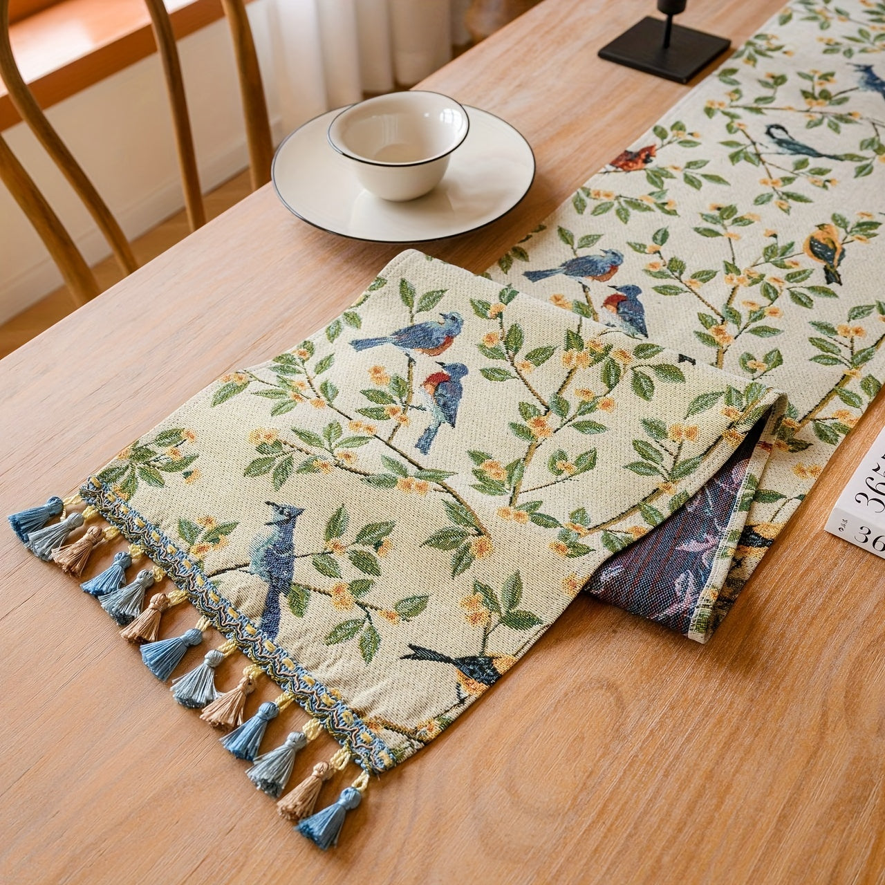 Caminho de Mesa Algodão Floral em Tassel