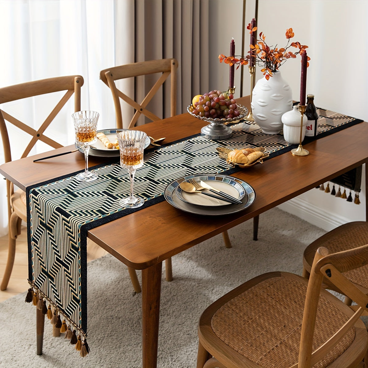 Caminho de Mesa Jacquard Luxo em Tassel