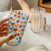 Copo Pintado à Mão com Design Espesso