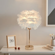 Luminária de Mesa Elegante com Penas Brancas