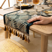 Caminho de Mesa Jacquard Luxo em Tassel