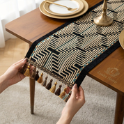 Caminho de Mesa Jacquard Luxo em Tassel