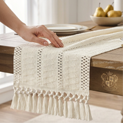 Caminho de Mesa Macramê Boho com Tassels